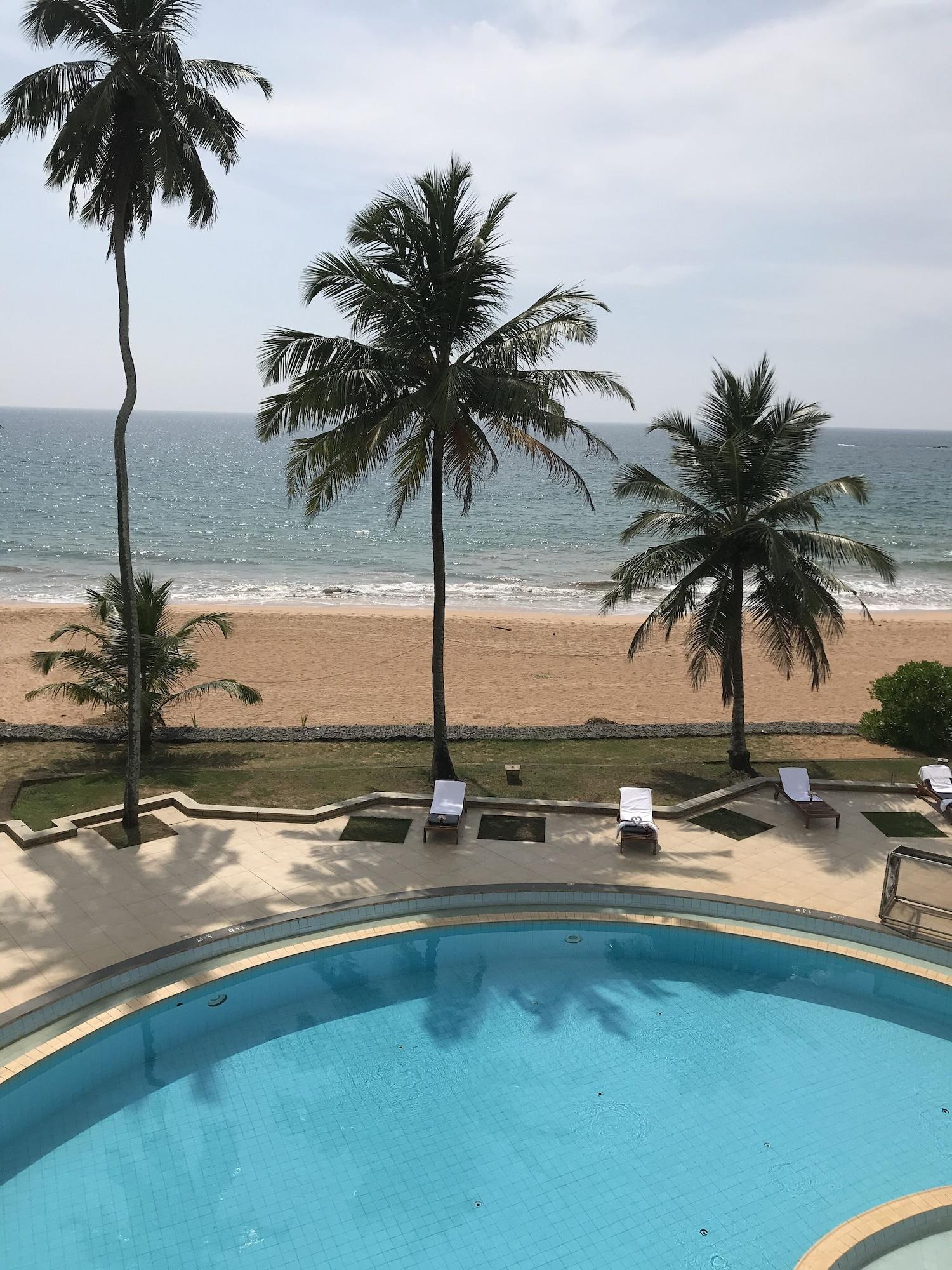 Induruwa Beach Resort Exterior photo