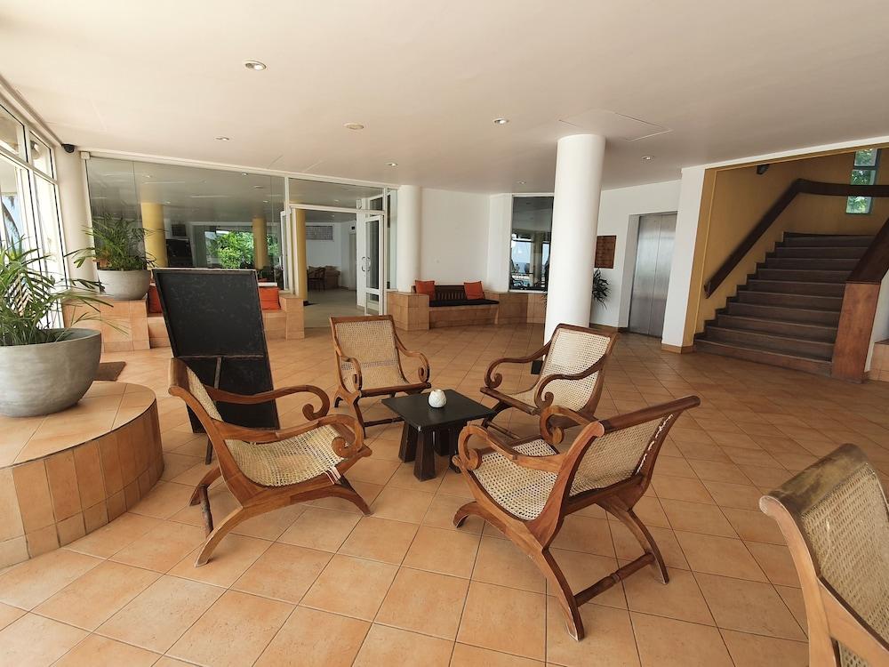 Induruwa Beach Resort Exterior photo