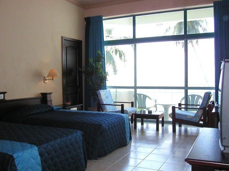 Induruwa Beach Resort Exterior photo