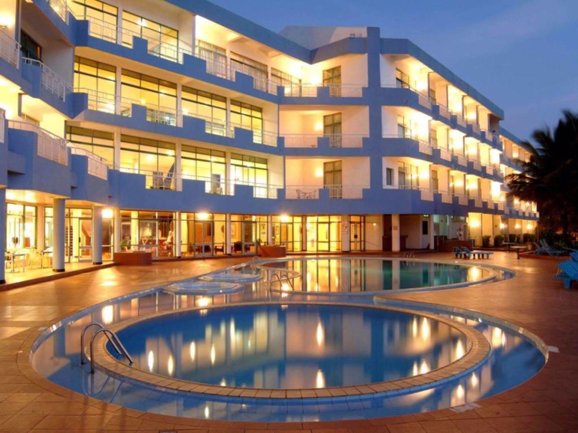 Induruwa Beach Resort Exterior photo